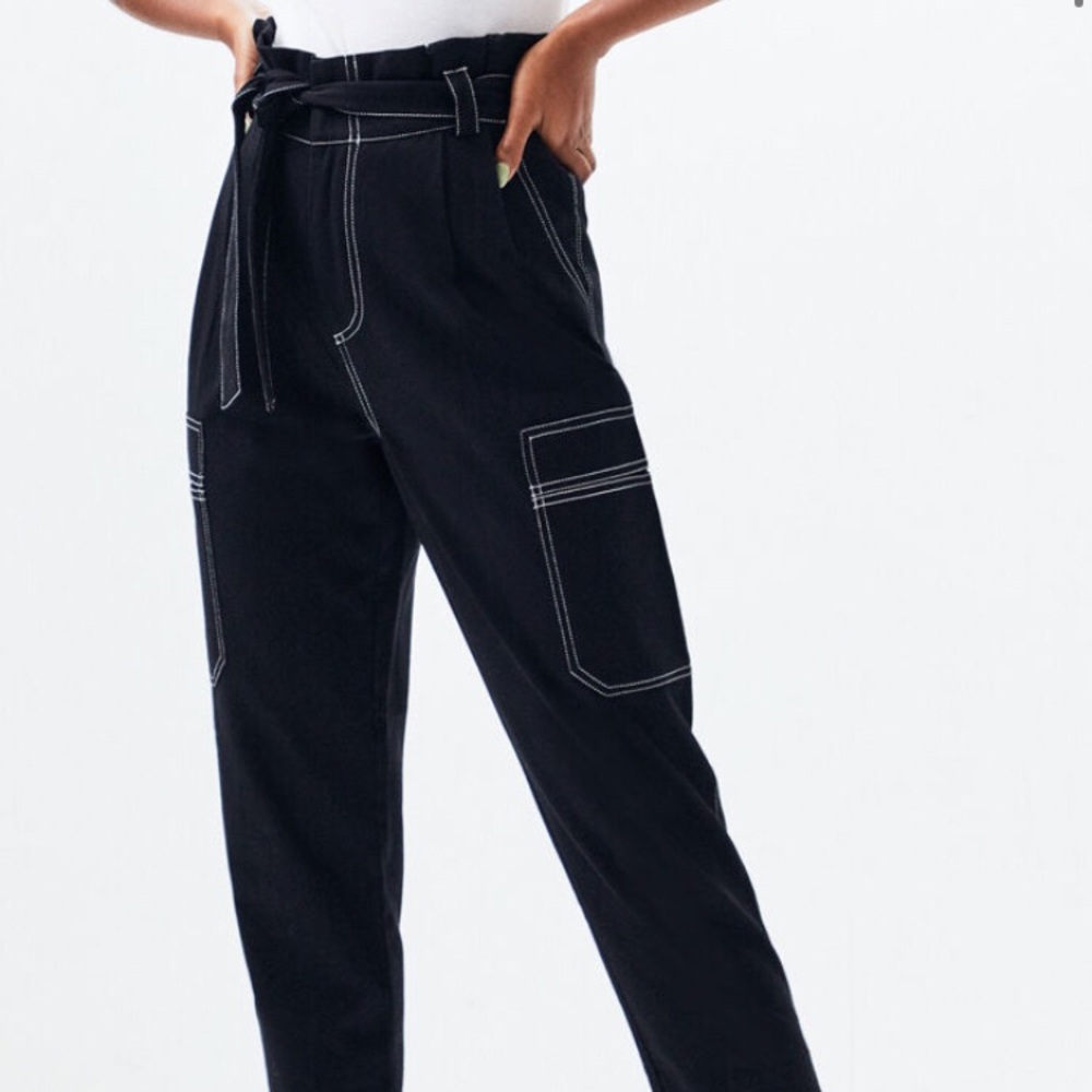 kendall & kylie BROWN paper bag pants!